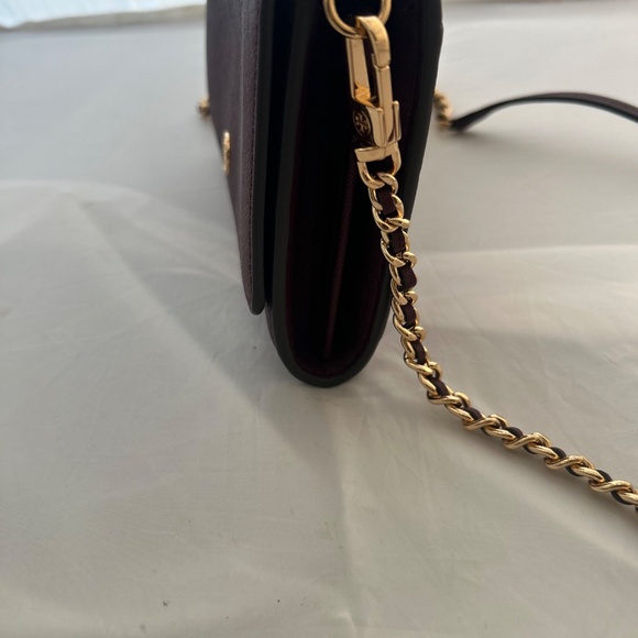 TORY BURCH Emerson Chain Crossbody Wallet Wine Color NWT (Includes Dust Bag) - Picture 15 of 15